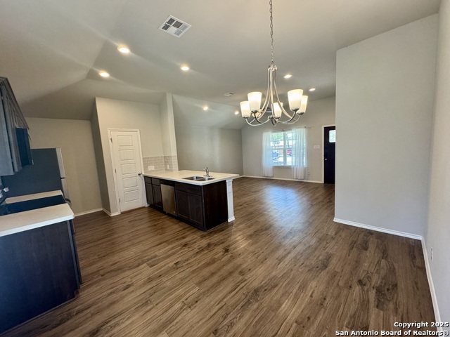 Image 7 of 35 For 484 Burr Oak Ln