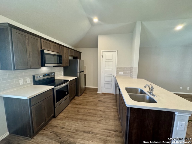 Image 9 of 35 For 484 Burr Oak Ln