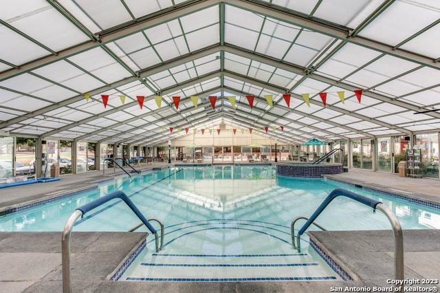Listing photo id 31 for 1 Towers Park Ln 1703
