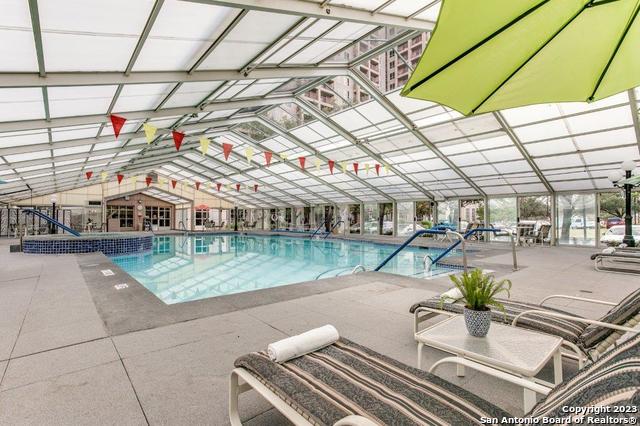 Listing photo id 34 for 1 Towers Park Ln 1703