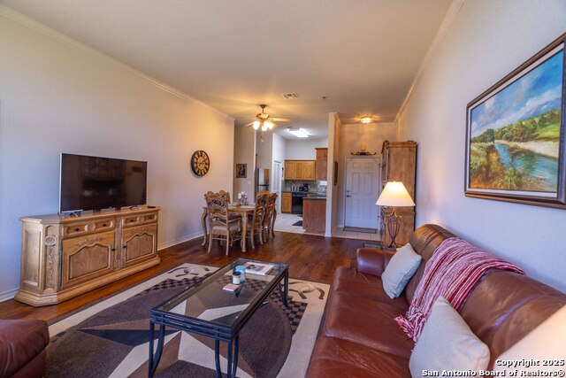 Listing photo id 1 for 20 Tapatio Dr E  310