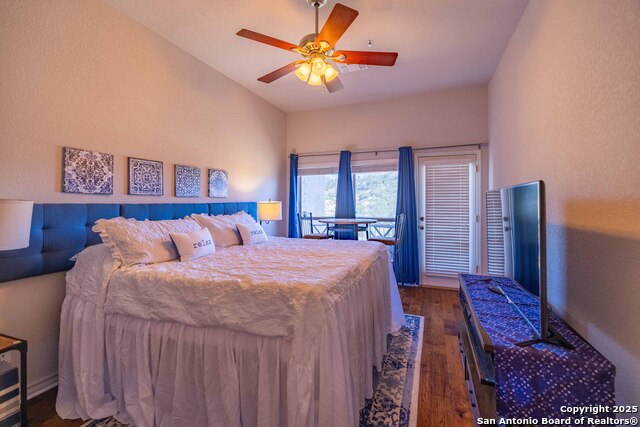 Listing photo id 7 for 20 Tapatio Dr E  310