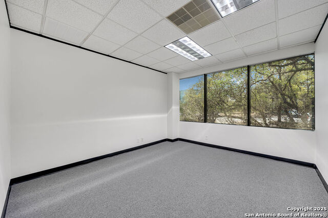 Listing photo id 4 for 4242 Medical 2