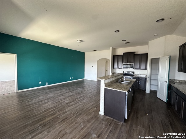 Image 13 of 30 For 6305 Daisy Way