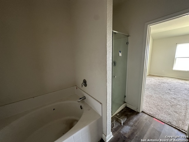 Image 21 of 30 For 6305 Daisy Way