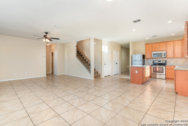Image 6 of 26 For 848 Highland