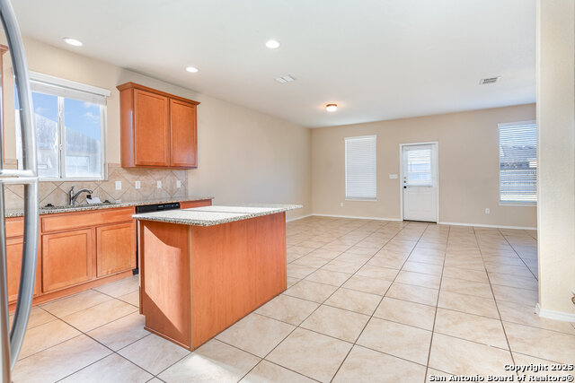 Image 9 of 26 For 848 Highland