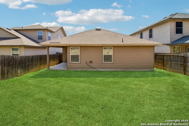 Listing photo id 22 for 7019 Aphrodite Mist