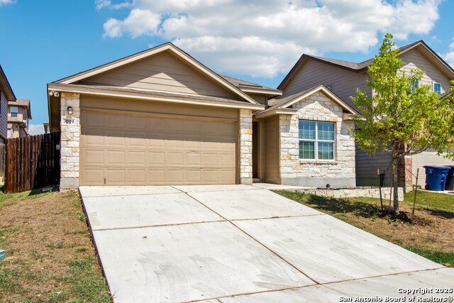 Listing photo id 1 for 7019 Aphrodite Mist