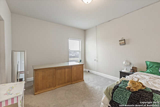 Listing photo id 22 for 6527 Tallow Way