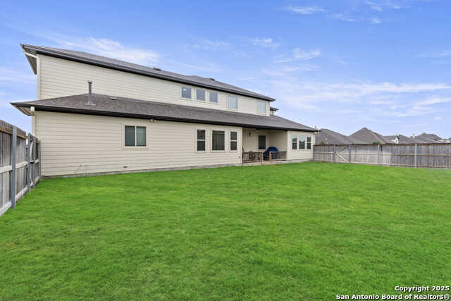 Listing photo id 28 for 6527 Tallow Way