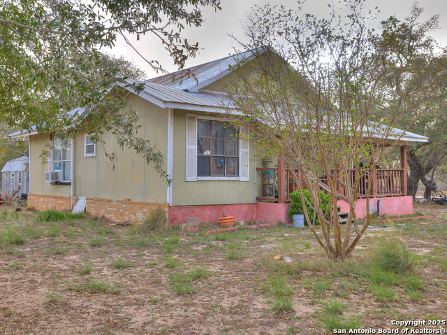 Listing photo id 0 for 878 Cr 770  