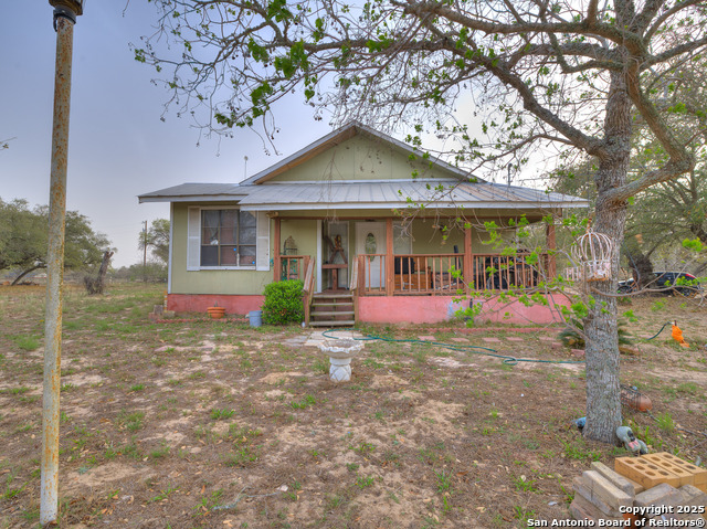 Listing photo id 1 for 878 Cr 770  