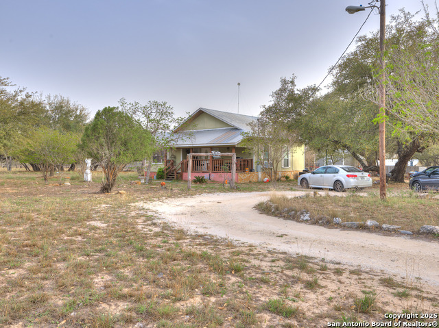 Listing photo id 4 for 878 Cr 770  