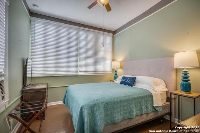 Listing photo id 15 for 225 Craig W