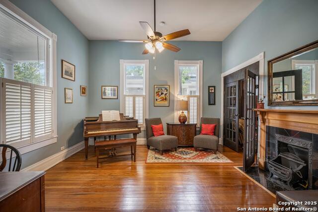 Listing photo id 6 for 225 Craig W