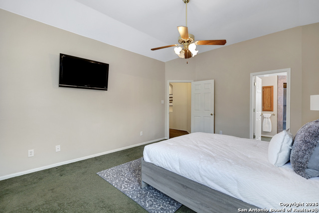 Image 19 of 39 For 522 Roble Vista