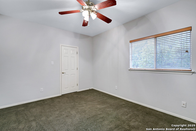 Image 26 of 39 For 522 Roble Vista