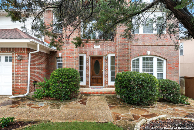 Image 4 of 39 For 522 Roble Vista