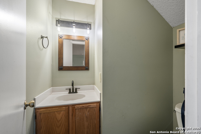 Image 17 of 30 For 15743 Lomita Springs Dr