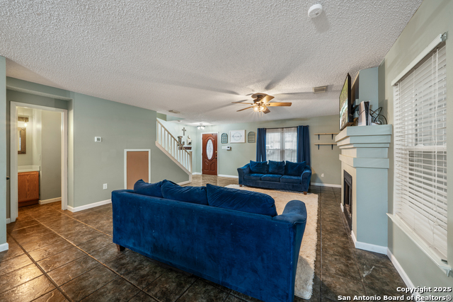 Image 7 of 30 For 15743 Lomita Springs Dr