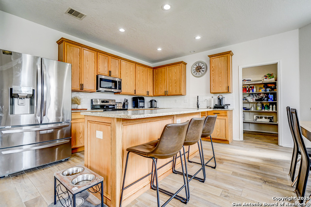 Image 19 of 39 For 21110 Foothill Pne