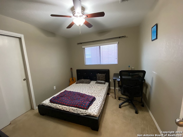 Listing photo id 17 for 4023 Ashleaf Pecan