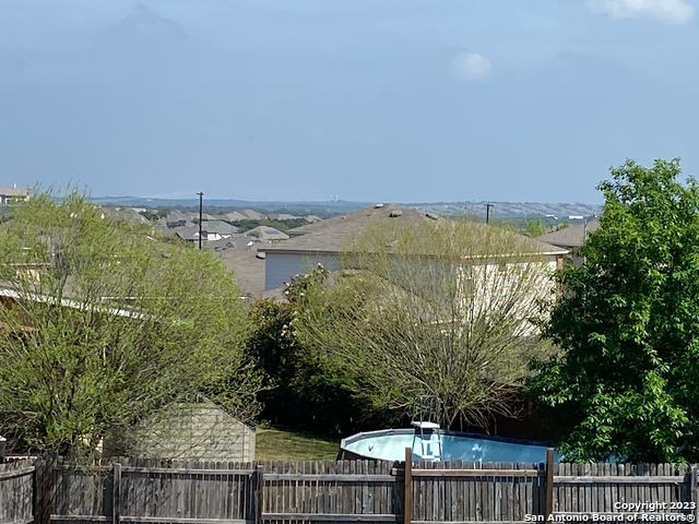 Listing photo id 22 for 4023 Ashleaf Pecan