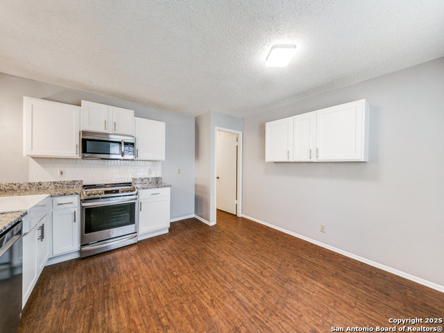 Image 4 of 12 For 8248 Longhorn Ridge