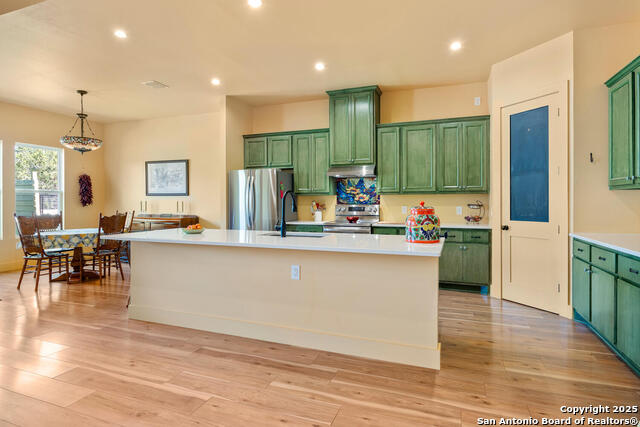 Image 10 of 31 For 122 Alex Jordan W