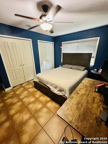 Image 10 of 13 For 8031 Laurel Bend
