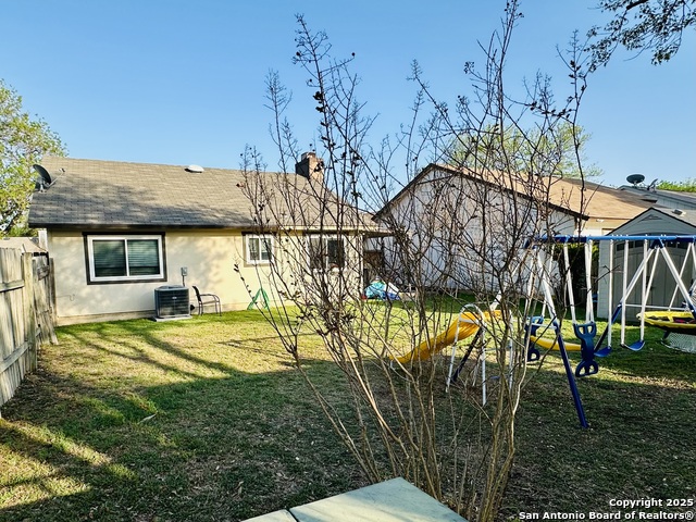 Image 13 of 13 For 8031 Laurel Bend