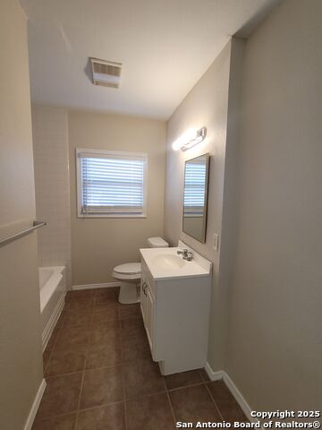 Image 13 of 16 For 137 Norwood Ct E 3