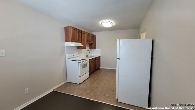 Image 7 of 16 For 137 Norwood Ct E 3
