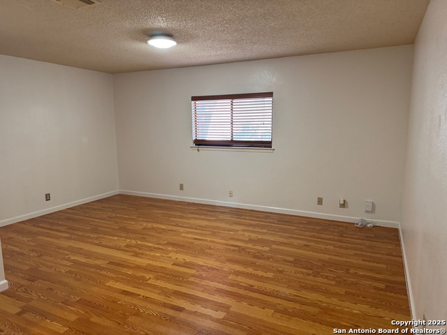 Image 12 of 23 For 12938 Maple Park