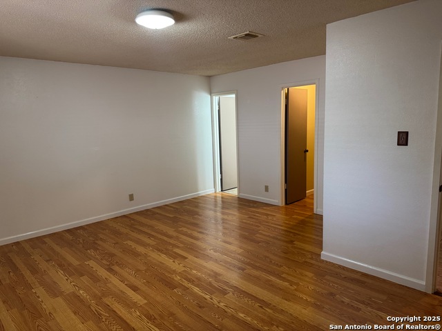 Image 15 of 23 For 12938 Maple Park