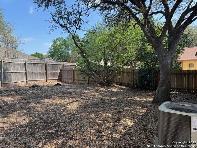 Image 22 of 23 For 12938 Maple Park