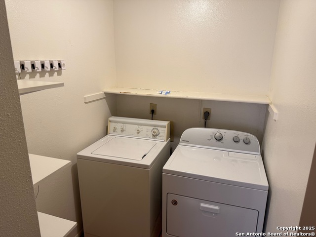 Image 7 of 23 For 12938 Maple Park