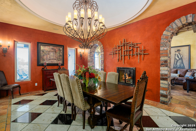 Listing photo id 7 for 4198 Bear Springs Rd