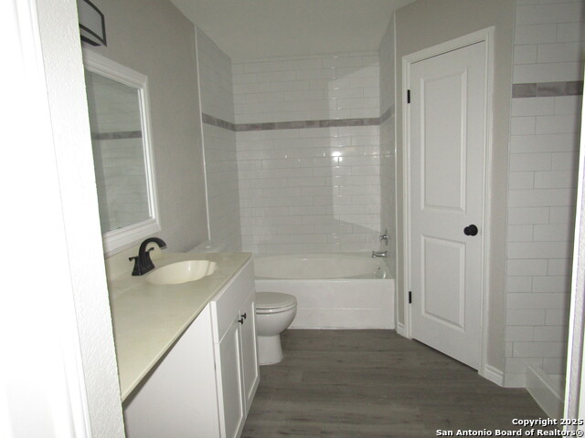 Image 18 of 20 For 10243 Raven Field