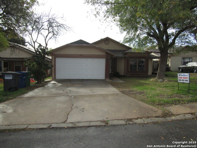 Image 2 of 20 For 10243 Raven Field