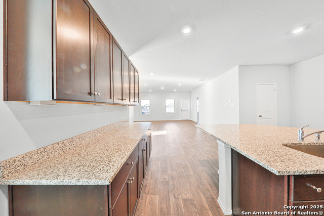 Image 14 of 36 For 813 Indigo Way