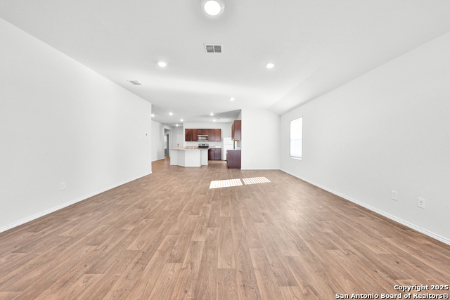 Image 19 of 36 For 813 Indigo Way