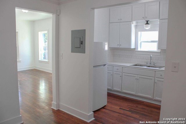 Image 11 of 21 For 410 Fulton Ave  1