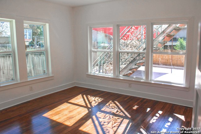 Image 15 of 21 For 410 Fulton Ave  1
