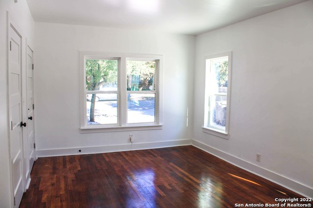 Image 4 of 21 For 410 Fulton Ave  1