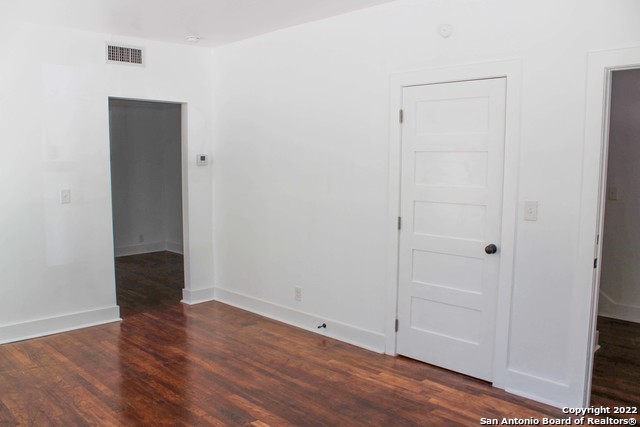 Image 7 of 21 For 410 Fulton Ave  1