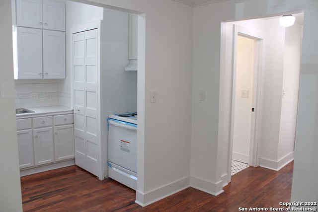 Image 9 of 21 For 410 Fulton Ave  1