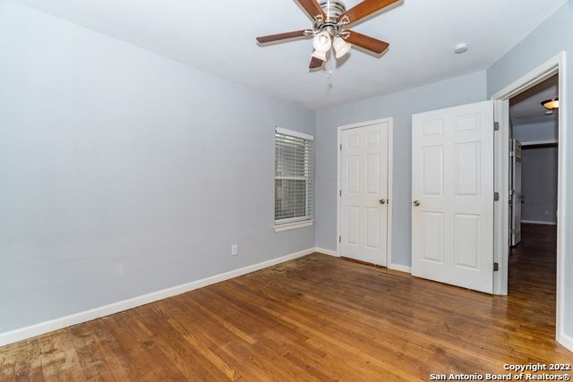 Image 14 of 18 For 467 Shannon Lee St