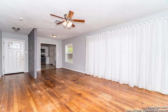 Image 5 of 18 For 467 Shannon Lee St
